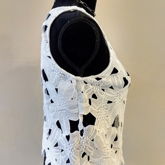 Acimi cropped white top - Picture 2 of 5